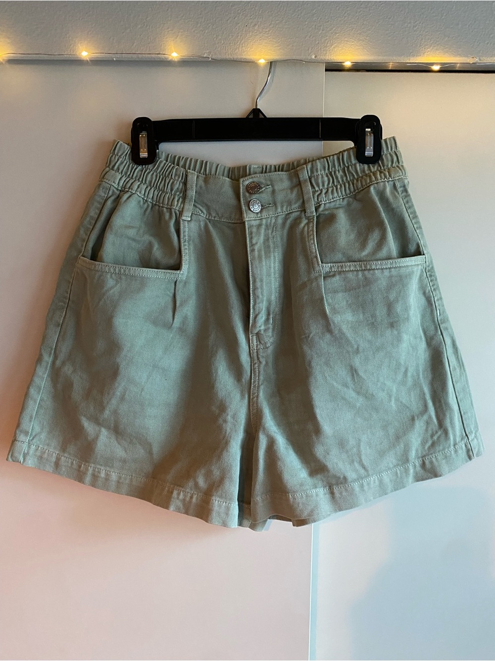 Garage Olive Green High-Rise 100 % Cotton Utility Shorts Size M